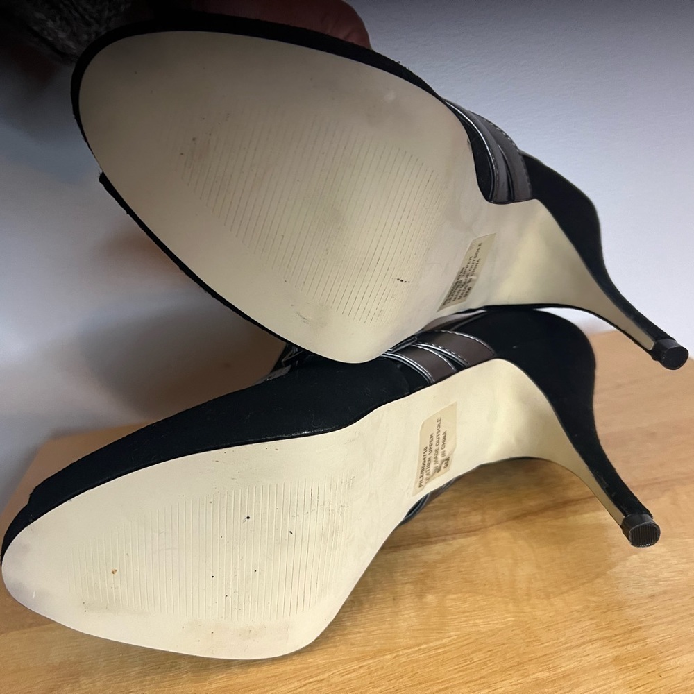 Baby Phat Black Leather Silver Buckle Booties Size 9M - Picture 5 of 6